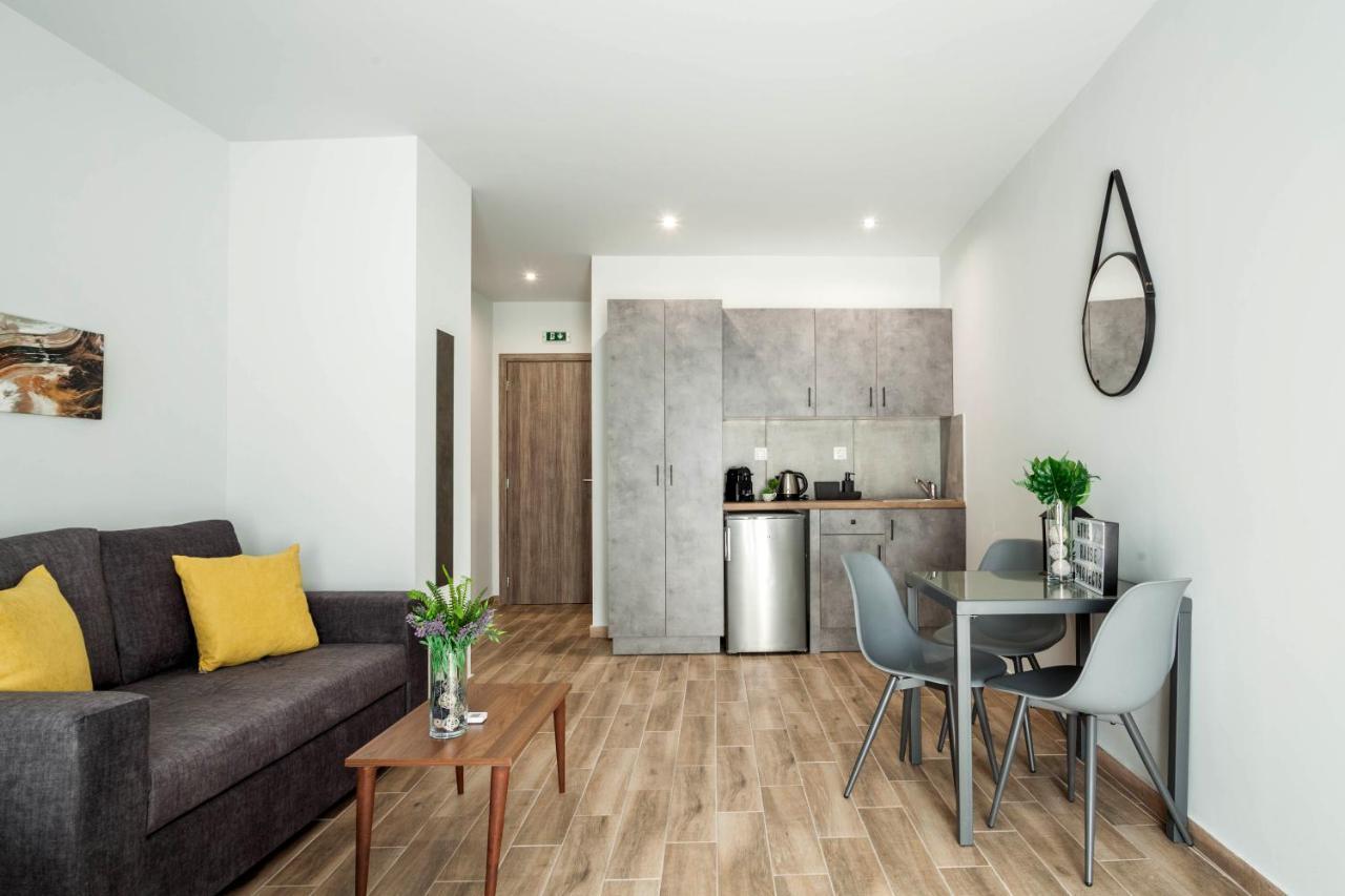 Raise Heraklion Boutique Apartments Esterno foto