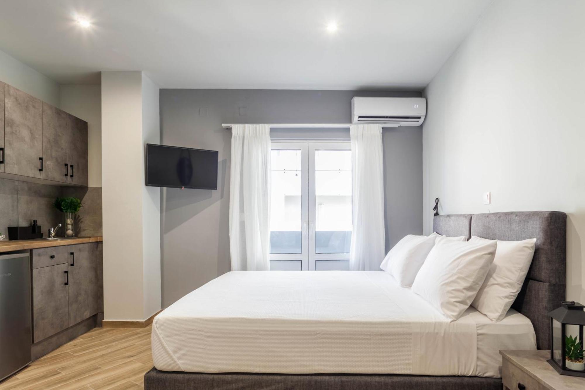 Raise Heraklion Boutique Apartments Esterno foto